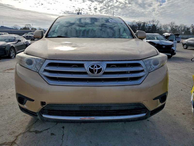 Photo 5 from auction – 2012 TOYOTA HIGHLANDER with VIN 5TDBK3EH4CS124986