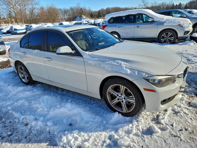 Photo 4 from auction – 2013 BMW 320 I XDRI with VIN WBA3C3C54DF981947