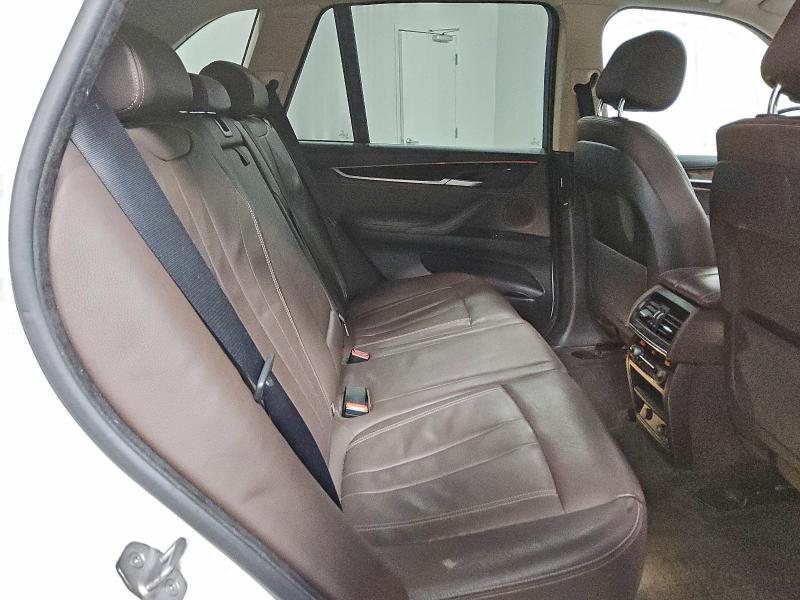 Photo 11 from auction – 2015 BMW X5 XDRIVE3 with VIN 5UXKR0C53F0K67615