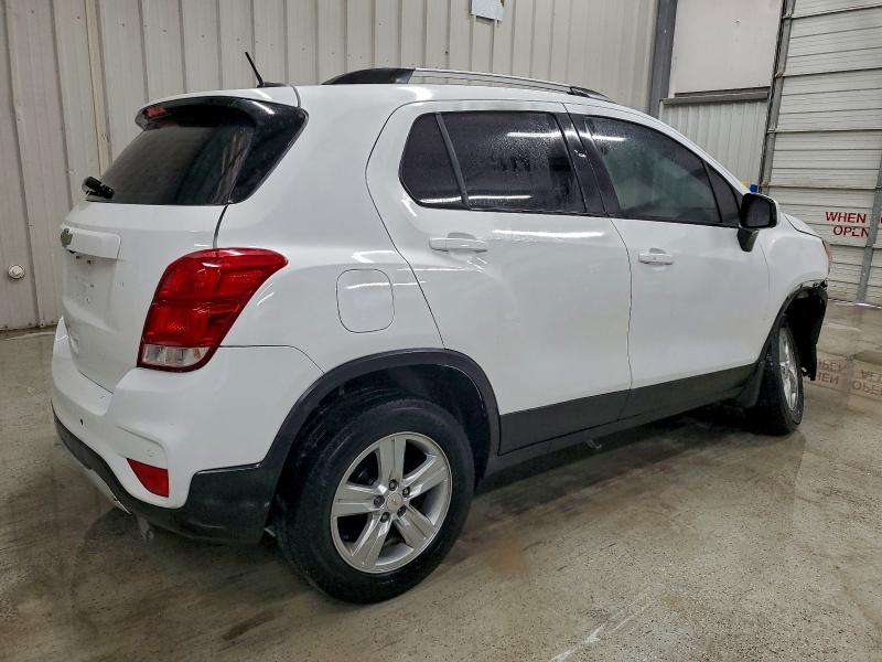 Photo 3 from auction – 2021 CHEVROLET TRAX 1LT with VIN KL7CJLSB9MB313100
