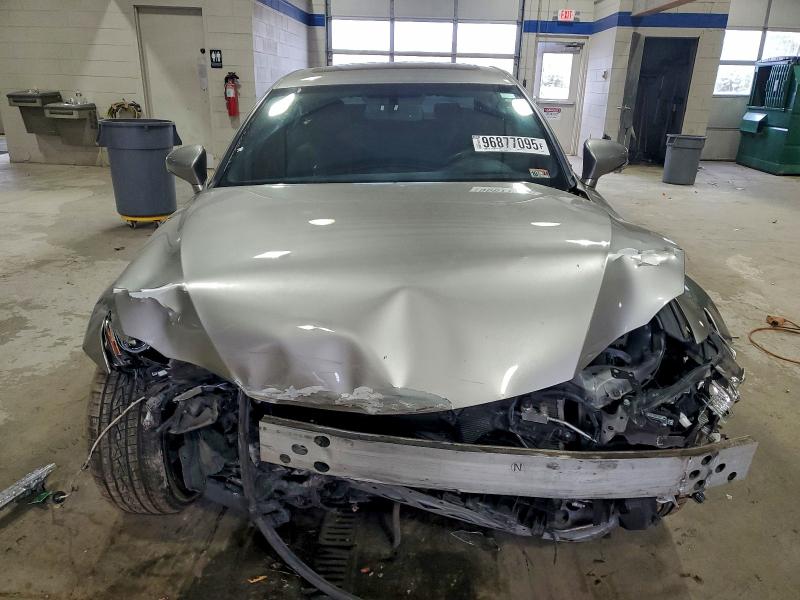 Photo 5 from auction – 2016 LEXUS IS 350 with VIN JTHCE1D27G5012108