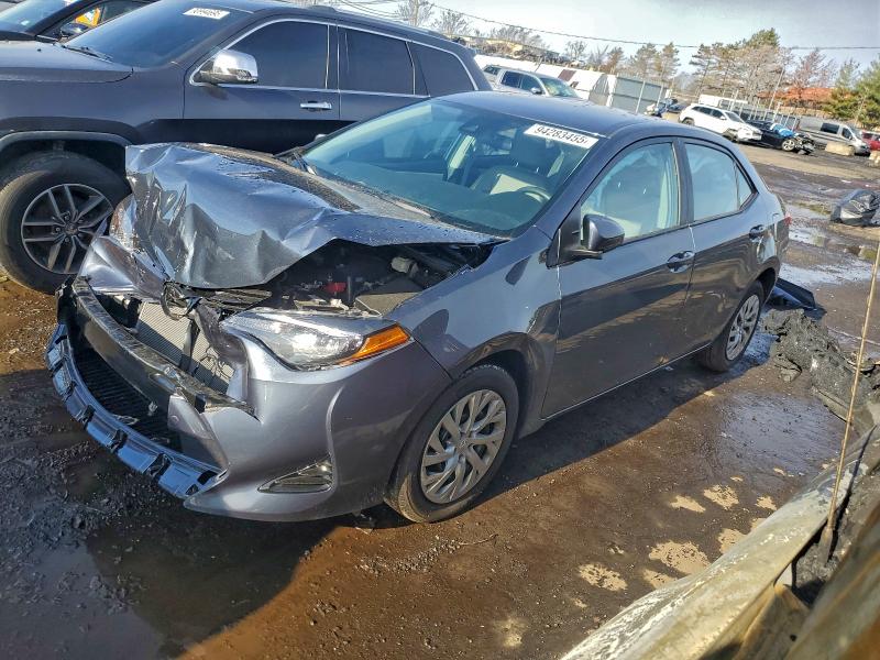 TOYOTA COROLLA L 2018 with VIN 2T1BURHE8JC043333 - Photo from auction
