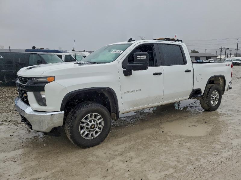 CHEVROLET SILVERADO 2021 with VIN 1GC1YLEY2MF282092 - Photo from auction