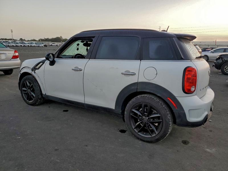 Photo 2 from auction – 2015 MINI COOPER S C with VIN WMWZC3C53FWT02327