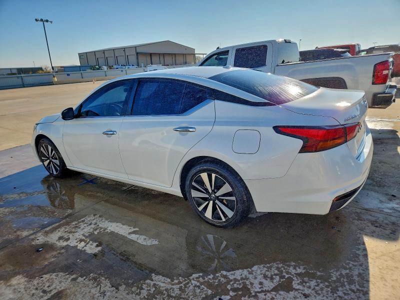 Снимка 2 от търг – 2021 NISSAN ALTIMA с VIN 1N4BL4DV4MN415558