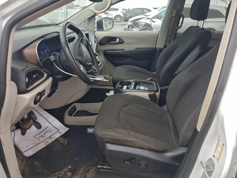 Photo 7 from auction – 2017 CHRYSLER PACIFICA T with VIN 2C4RC1BG4HR753255