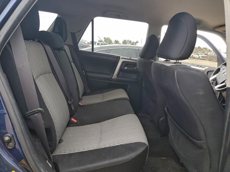 Photo 11 from auction – 2015 TOYOTA 4RUNNER SR with VIN JTEZU5JR8F5102773