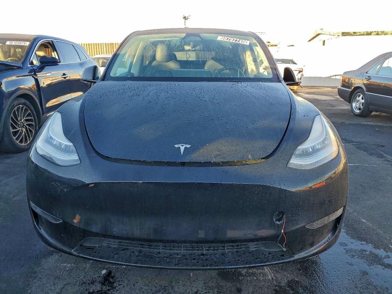 Photo 5 from auction – 2022 TESLA MODEL Y with VIN 7SAYGDEE3NF480380