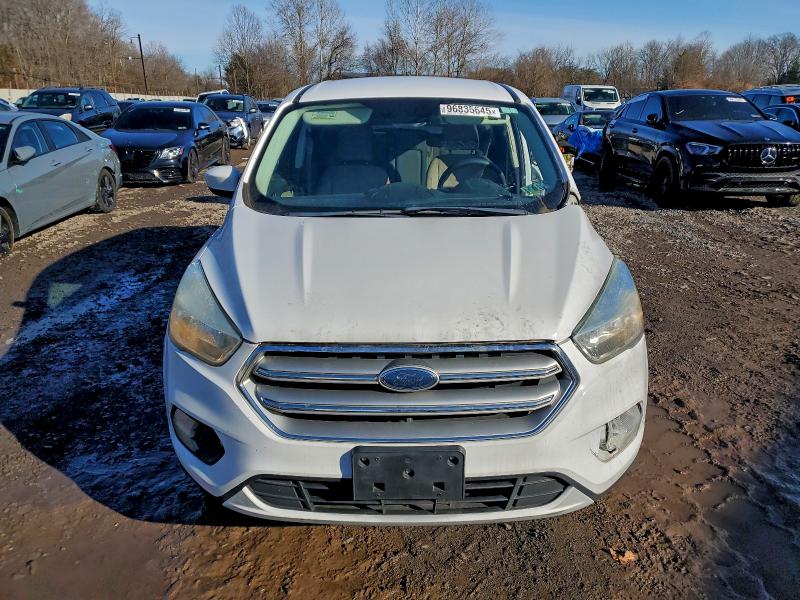 Photo 5 from auction – 2017 FORD ESCAPE SE with VIN 1FMCU0GD1HUA29873