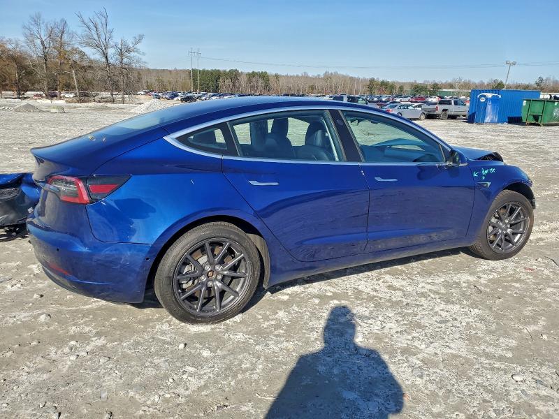 Photo 3 from auction – 2018 TESLA MODEL 3 with VIN 5YJ3E1EA2JF030917