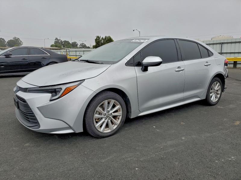 TOYOTA COROLLA LE 2024 with VIN JTDBCMFE3R3031796 - Photo from auction