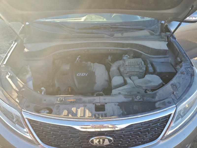 Photo 11 from auction – 2015 KIA SORENTO LX with VIN 5XYKT3A63FG586944