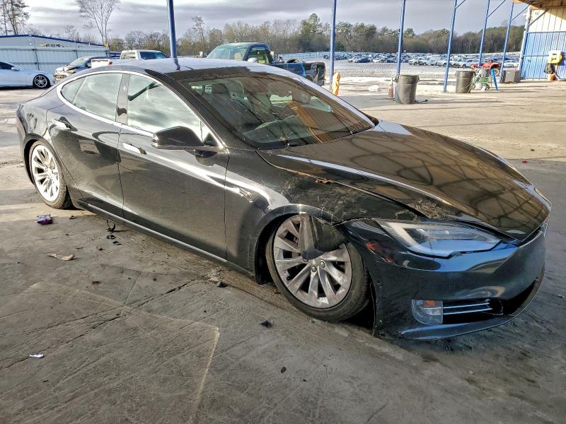 Photo 4 from auction – 2017 TESLA MODEL S with VIN 5YJSA1E20HF192149