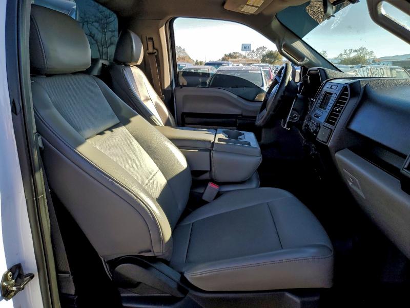 Photo 10 from auction – 2015 FORD F150 with VIN 1FTMF1C82FKD12535