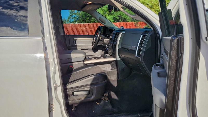 Photo 5 from auction – 2019 RAM 1500 CLASS with VIN 1C6RR6LT0KS586476