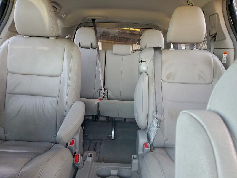 Photo 10 from auction – 2016 TOYOTA SIENNA XLE with VIN 5TDYK3DC2GS712696
