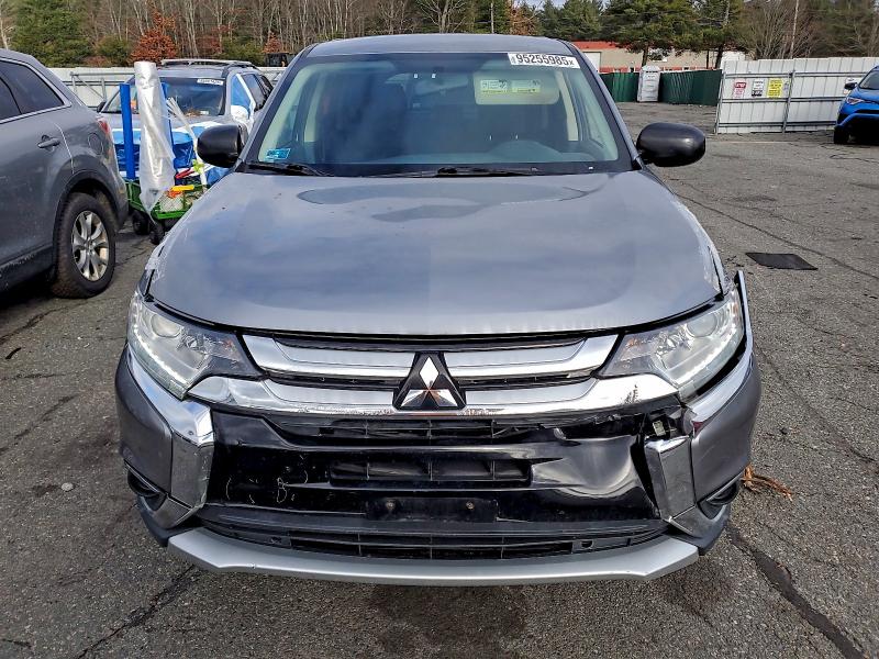 Photo 5 from auction – 2017 MITSUBISHI OUTLANDER with VIN JA4AD2A36HZ052439