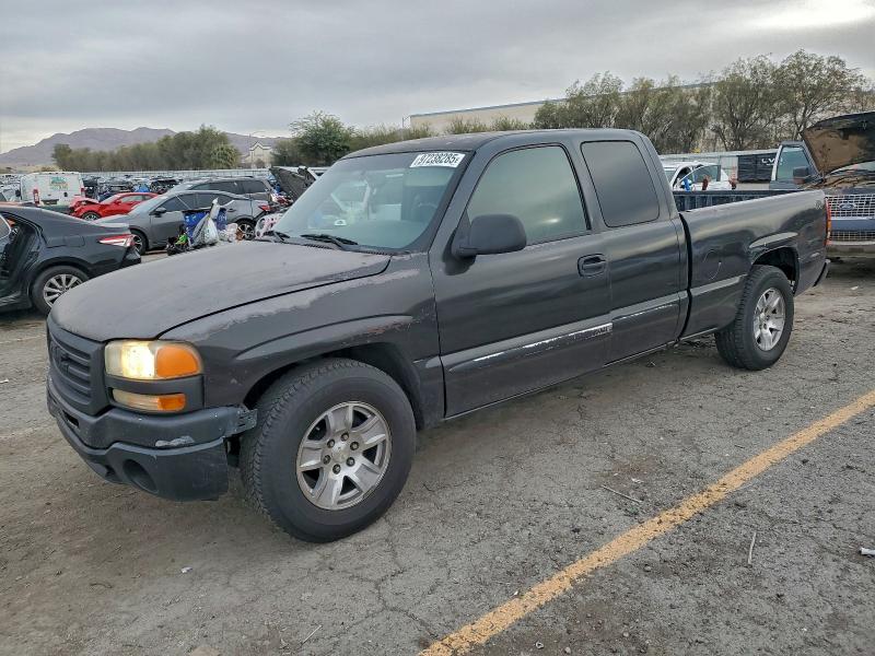 GMC NEW SIERRA 2004 con VIN 2GTEC19T441345171 - Foto de la subasta