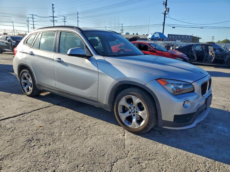 Photo 4 from auction – 2015 BMW X1 SDRIVE2 with VIN WBAVM1C51FV316331