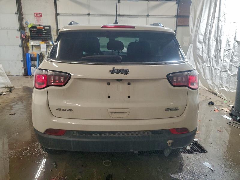 Photo 6 from auction – 2019 JEEP COMPASS LA with VIN 3C4NJDBB8KT628466