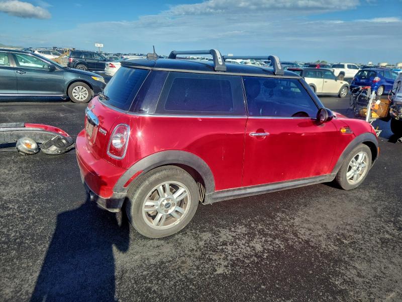 Photo 3 from auction – 2011 MINI COOPER with VIN WMWSU3C56BT096835
