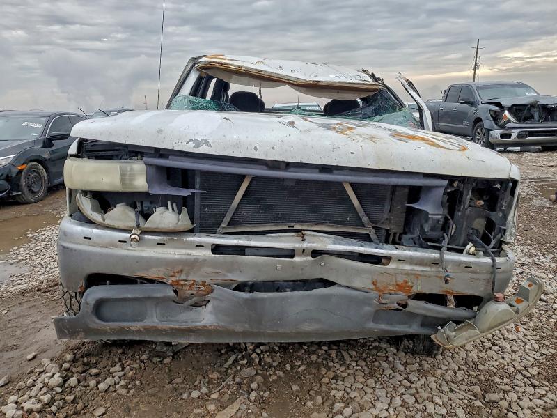 Photo 5 from auction – 2001 CHEVROLET SILVERADO with VIN 2GCEC19V011215255