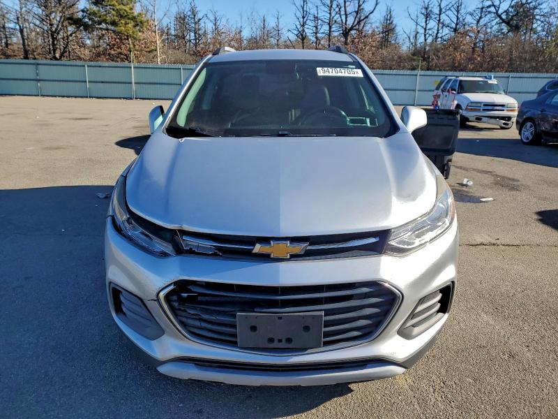 Photo 5 from auction – 2018 CHEVROLET TRAX 1LT with VIN KL7CJLSB0JB637418
