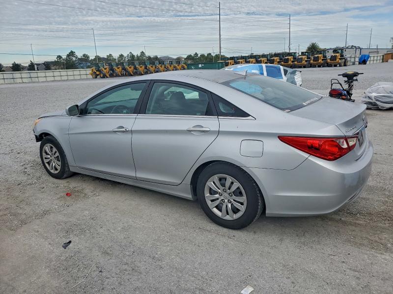 Photo 2 from auction – 2012 HYUNDAI SONATA GLS with VIN 5NPEB4AC4CH335124