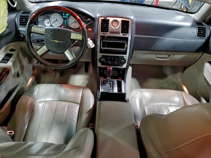 Photo 8 from auction – 2005 CHRYSLER 300C with VIN 2C3AA63H65H149543