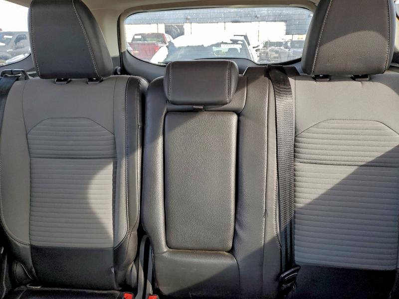 Photo 10 from auction – 2018 FORD ESCAPE SE with VIN 1FMCU0GD8JUD18786