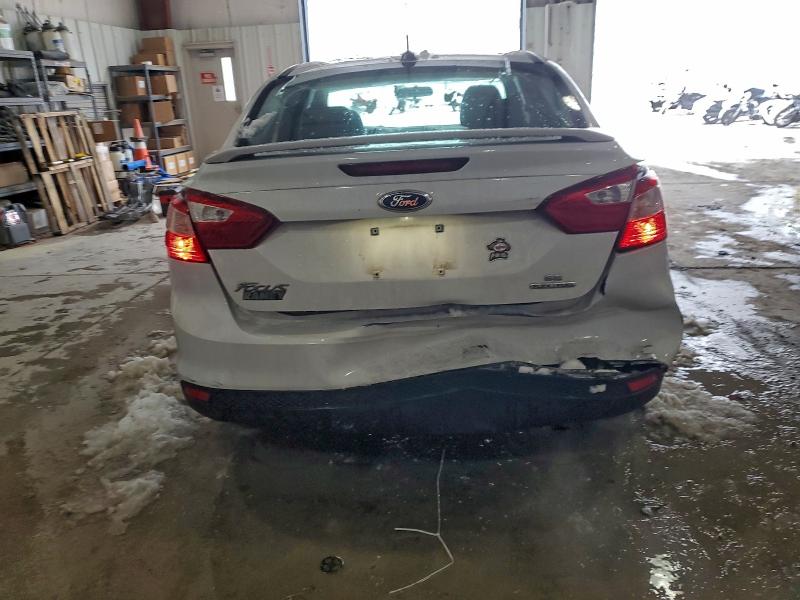 Photo 6 from auction – 2014 FORD FOCUS SE with VIN 1FADP3F27EL371112