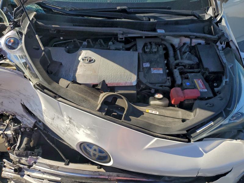 Photo 11 from auction – 2018 TOYOTA PRIUS with VIN JTDKBRFU9J3075331