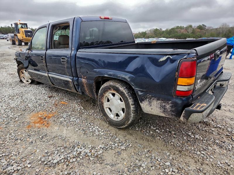 Photo 2 from auction – 2005 GMC NEW SIERRA with VIN 2GTEC13TX51375673