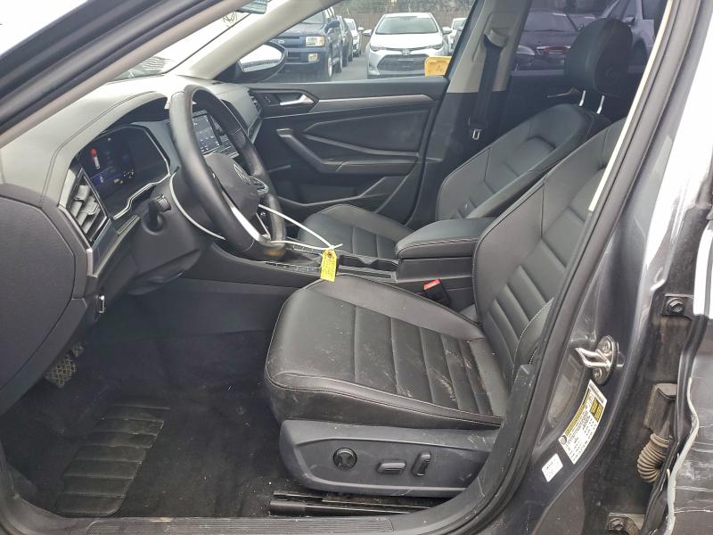 Photo 7 from auction – 2022 VOLKSWAGEN JETTA with VIN 3VW7M7BU6NM010741