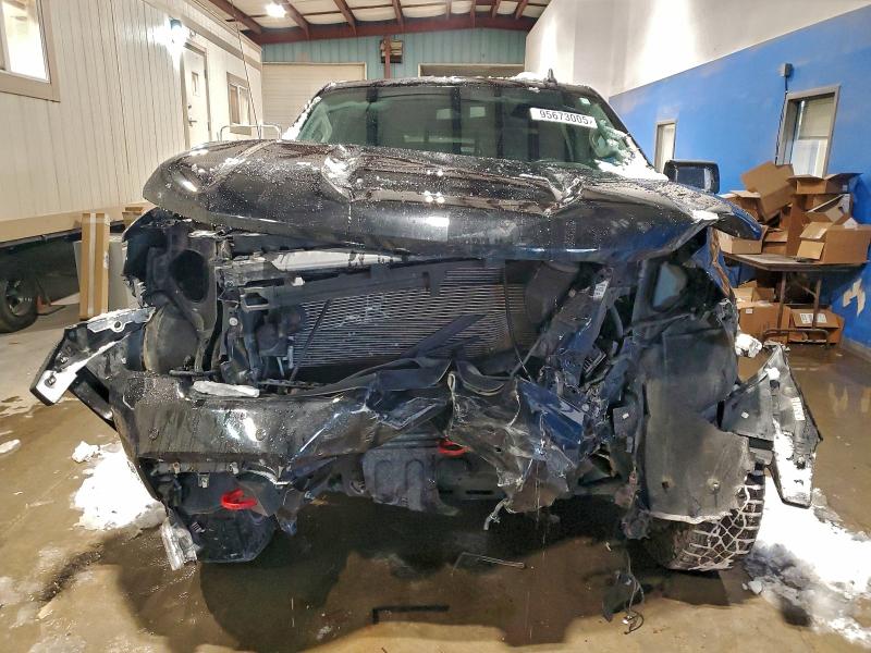 Photo 5 from auction – 2022 CHEVROLET SILVERADO with VIN 1GCPYFED9NZ114149