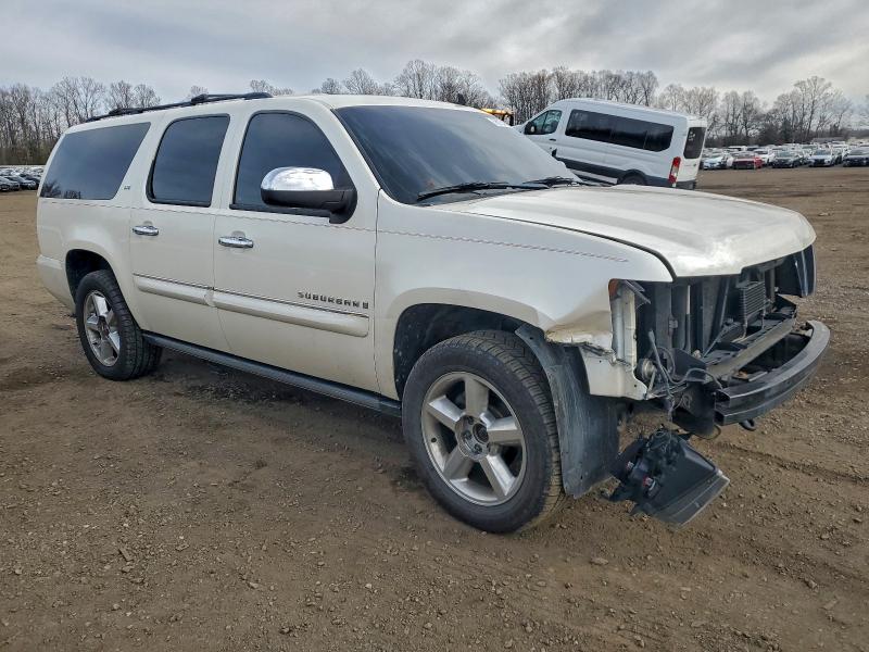 Photo 4 from auction – 2008 CHEVROLET SUBURBAN with VIN 1GNFK16398R228573