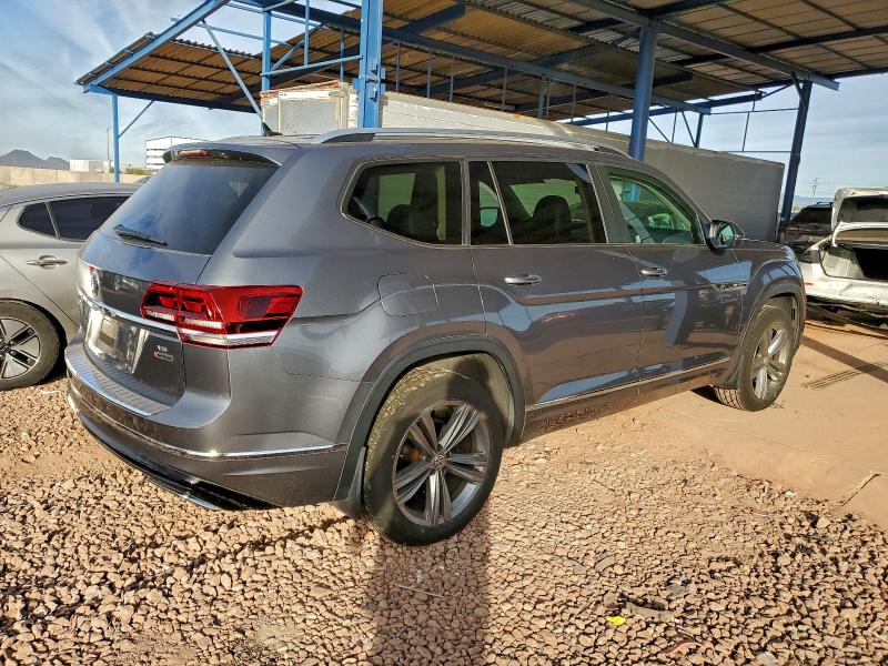 Photo 3 from auction – 2018 VOLKSWAGEN ATLAS SE with VIN 1V2PR2CA9JC560716