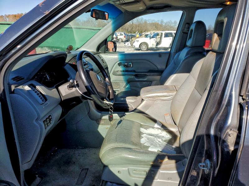 Photo 7 from auction – 2005 HONDA PILOT EXL with VIN 5FNYF18555B010703