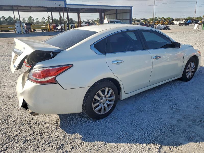 Photo 3 from auction – 2014 NISSAN ALTIMA with VIN 1N4AL3AP4EN354371