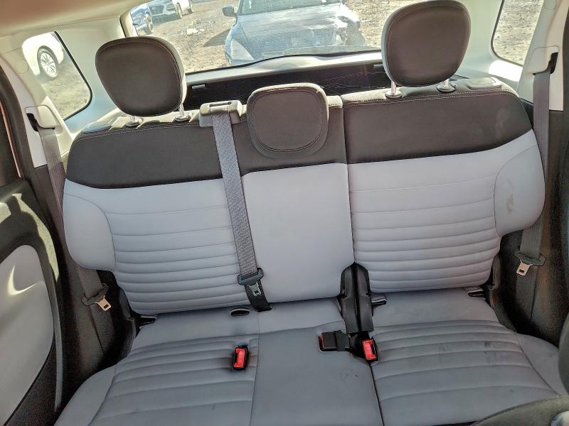 Photo 10 from auction – 2014 FIAT 500L EASY with VIN ZFBCFABH3EZ001721