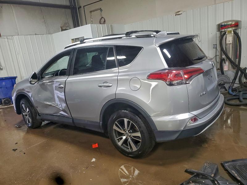 Photo 2 from auction – 2016 TOYOTA RAV4 XLE with VIN 2T3WFREV7GW259530