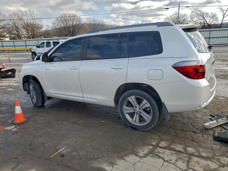 Zdjęcie 2 z aukcji – 2010 TOYOTA HIGHLANDER z VIN 5TDEK3EH6AS007744