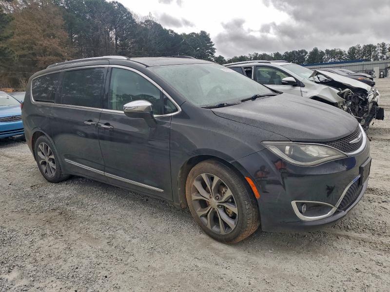 Photo 4 from auction – 2017 CHRYSLER PACIFICA L with VIN 2C4RC1GG9HR762722