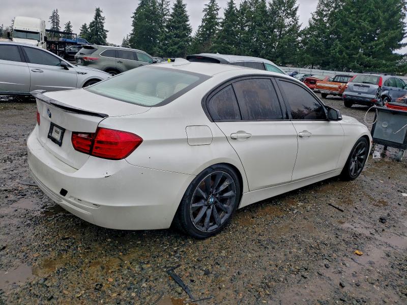 Photo 3 from auction – 2013 BMW 328 I with VIN WBA3A5C52DF356786