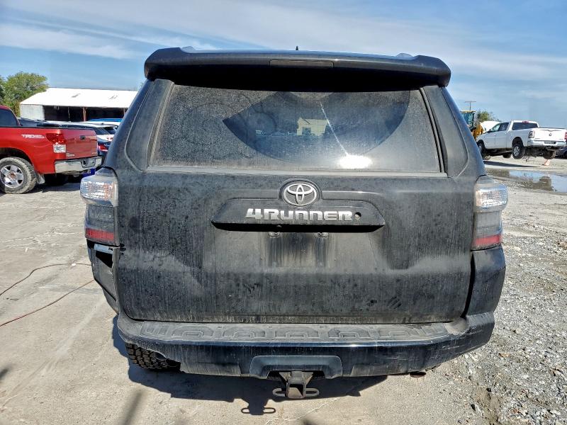Photo 6 from auction – 2014 TOYOTA 4RUNNER SR with VIN JTEZU5JRXE5081276