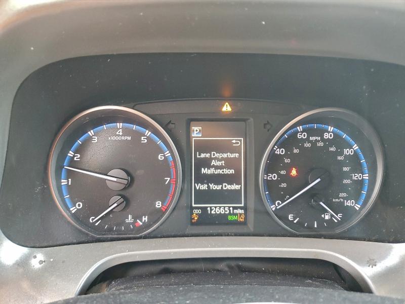 Photo 9 from auction – 2018 TOYOTA RAV4 ADVEN with VIN 2T3WFREV7JW462103