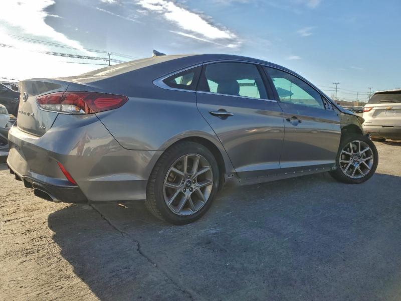 Photo 3 from auction – 2018 HYUNDAI SONATA SPO with VIN 5NPE34AB8JH693831