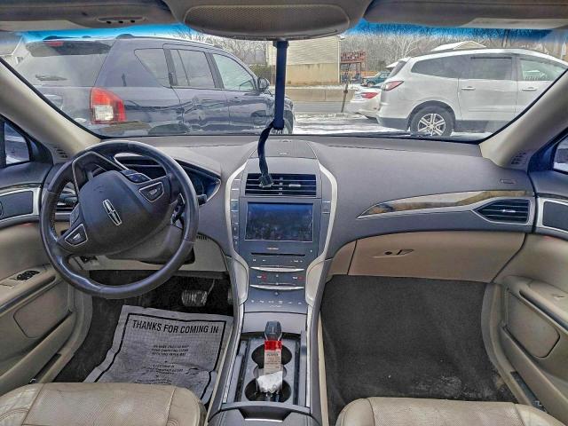 Photo 9 from auction – 2016 LINCOLN MKZ with VIN 3LN6L2JK2GR624059