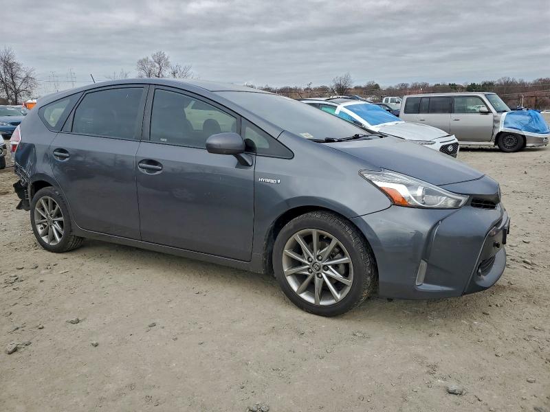 Photo 4 from auction – 2015 TOYOTA PRIUS V with VIN JTDZN3EU0FJ040328