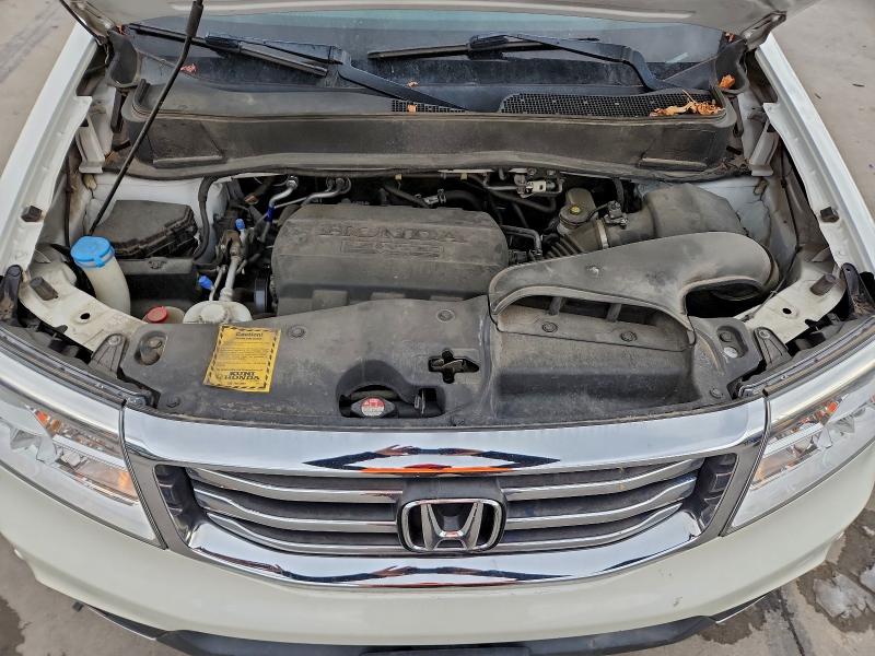 Фото 12 с аукциона – 2015 HONDA PILOT TOUR с VIN 5FNYF4H97FB040596